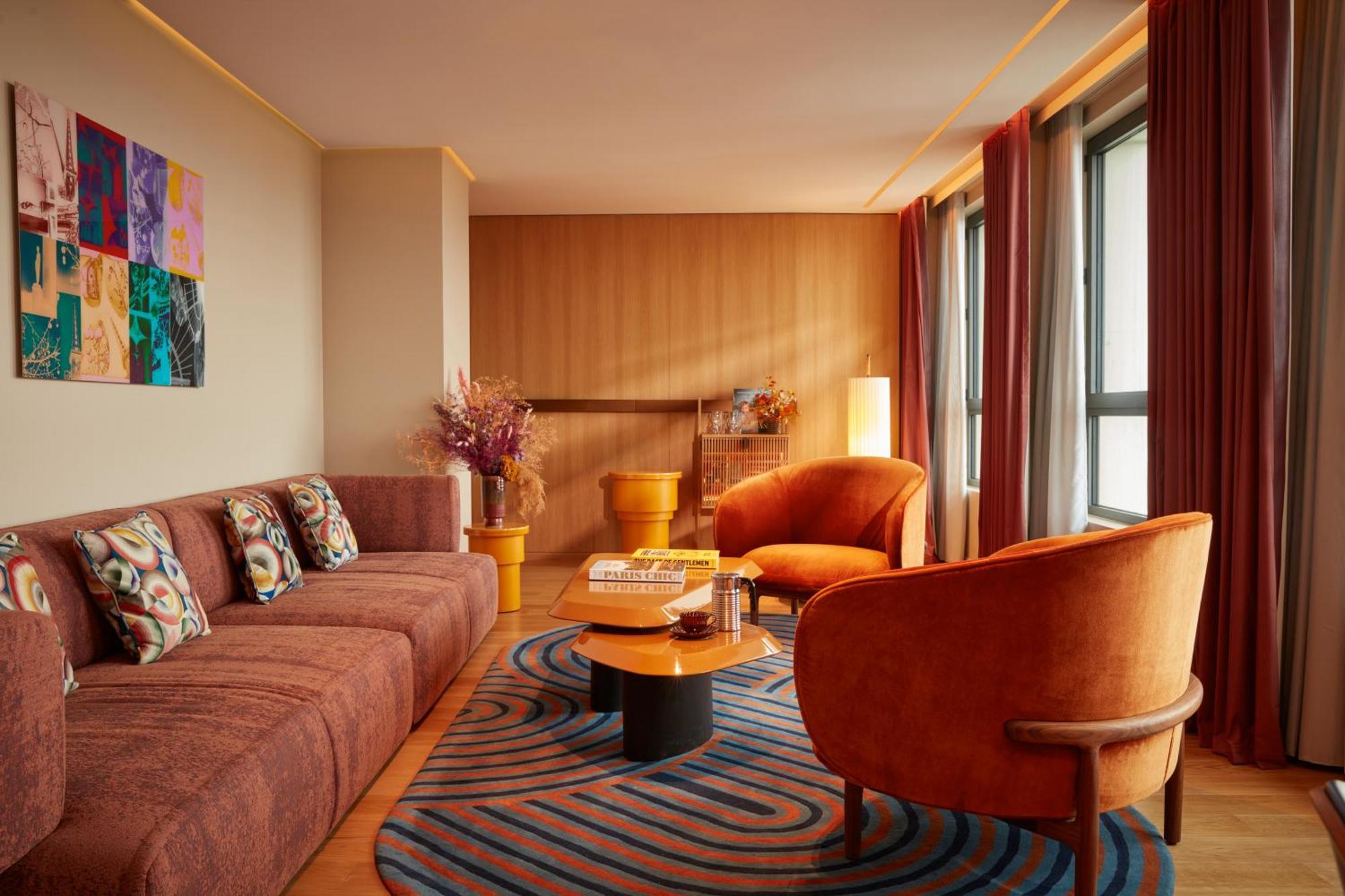So/ Paris Hotel Exterior photo A suite at the hotel