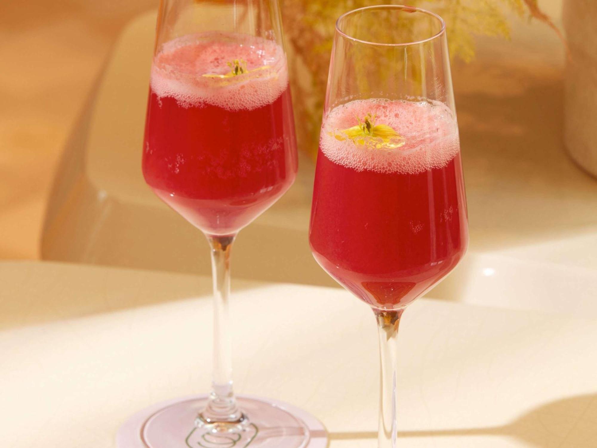 So/ Paris Hotel Exterior photo A Kir Royale