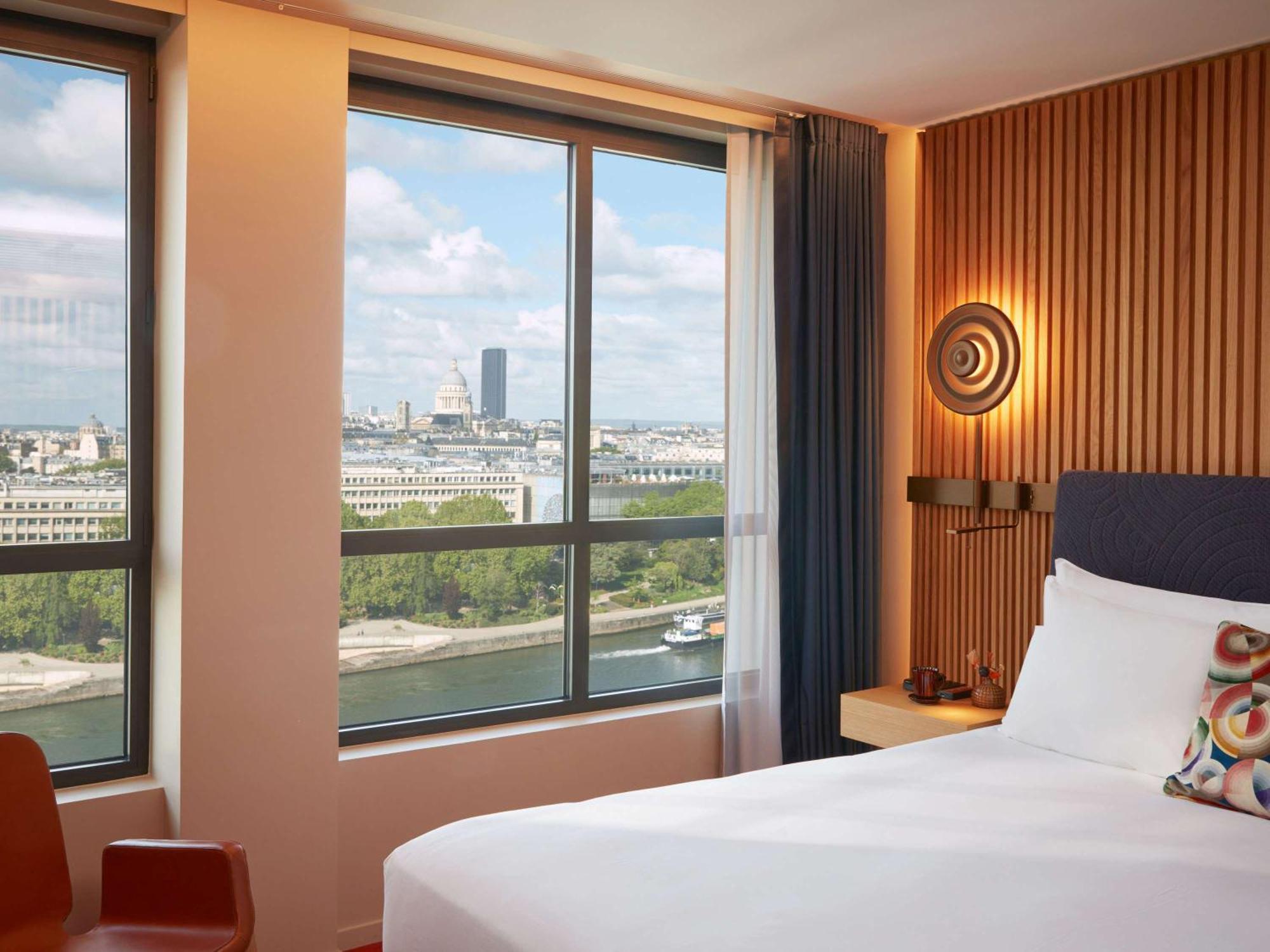 So/ Paris Hotel Exterior photo A room at the hotel