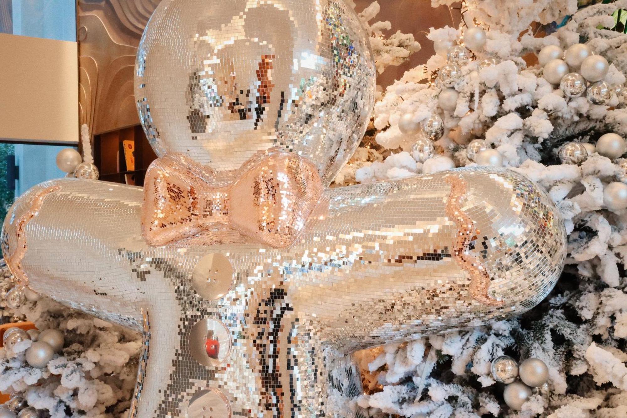 So/ Paris Hotel Exterior photo A Christmas tree decorated with white and silver ornaments