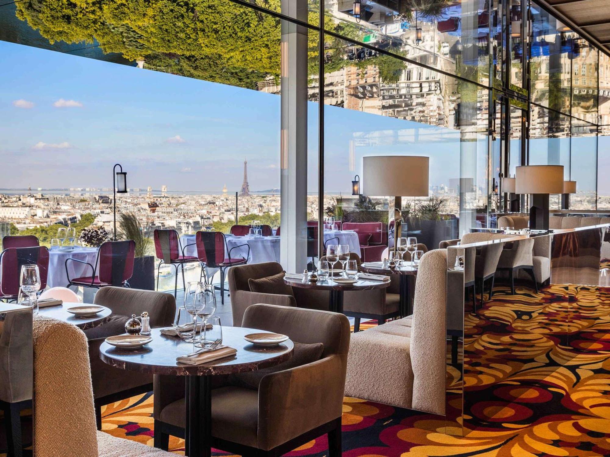 So/ Paris Hotel Exterior photo Restaurant Le Ciel