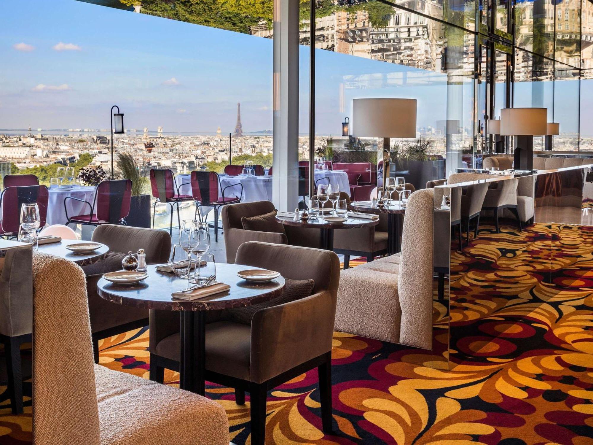 So/ Paris Hotel Exterior photo Restaurant Le Ciel