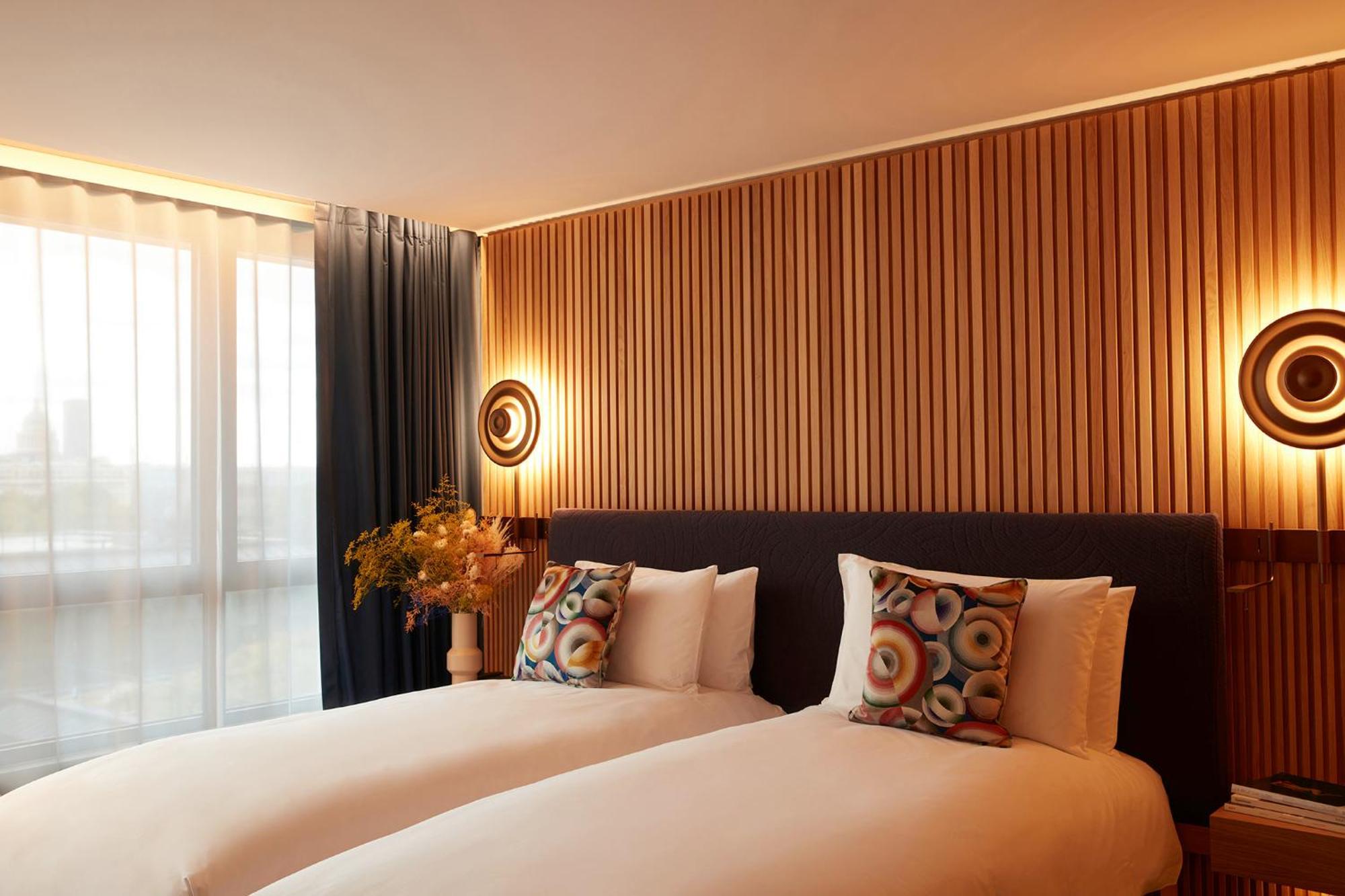 So/ Paris Hotel Exterior photo